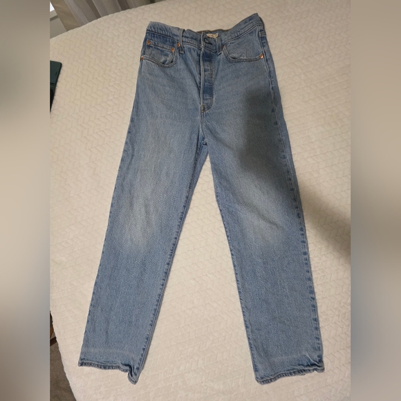 Levi's Straight Ribcage Jeans - Picture 4 of 7